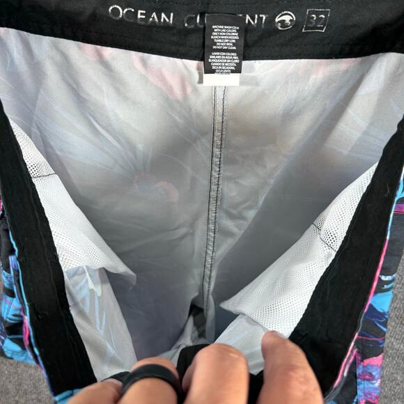 Ocean Current Swim Shorts Men's 32 Black/Blue Floral Allover Beachwear Casual - Picture 8 of 10